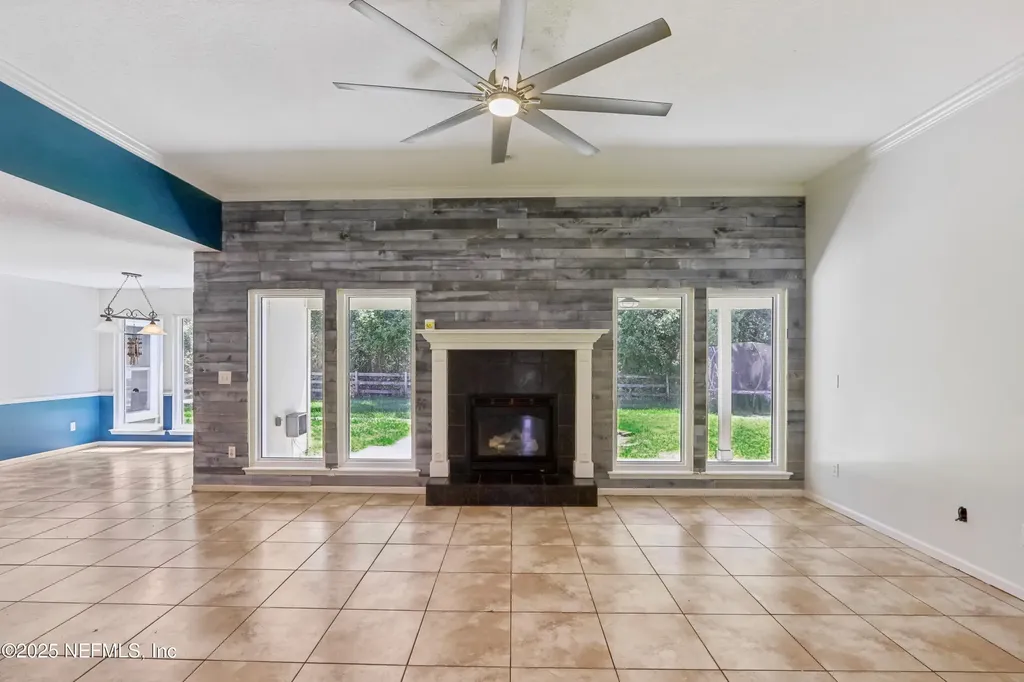 5592 Dianthus Street Green Cove Springs FL 32043