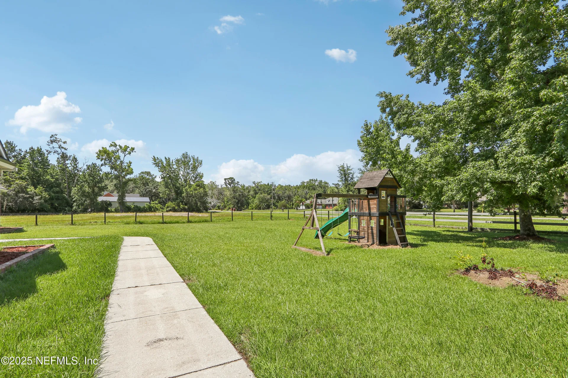 5592 Dianthus Street Green Cove Springs FL 32043