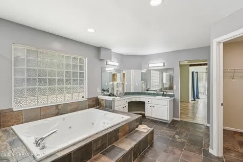 5592 Dianthus Street Green Cove Springs FL 32043