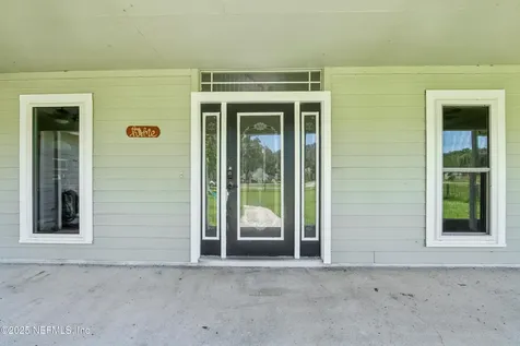 5592 Dianthus Street Green Cove Springs FL 32043