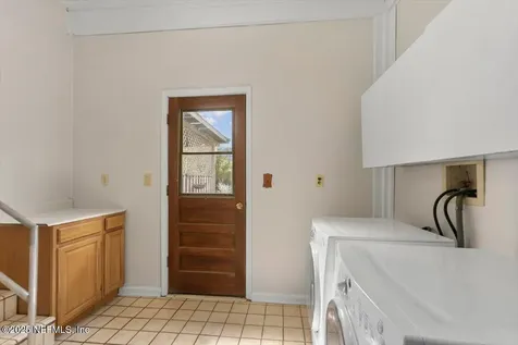 4356 Demedici Avenue Jacksonville FL 32210