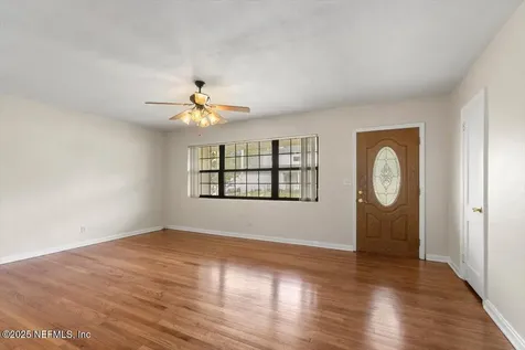 4356 Demedici Avenue Jacksonville FL 32210