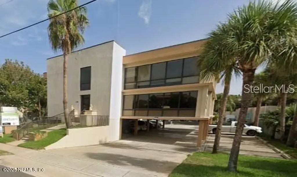 433 Silver Beach Avenue Daytona Beach FL 32118