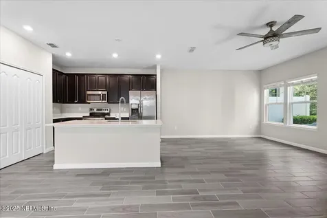 1651 Pottsburg Point Drive Jacksonville FL 32207