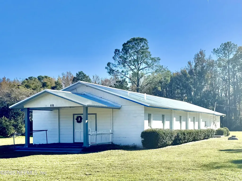 101 Sesame Street Palatka FL 32177