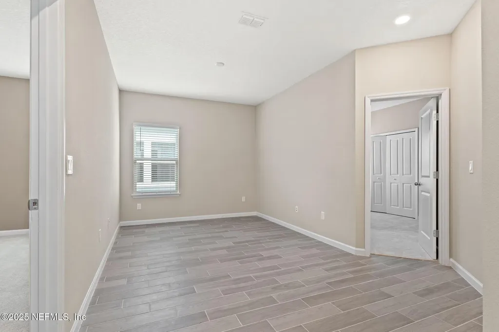 911 Colon Lane Jacksonville FL 32218
