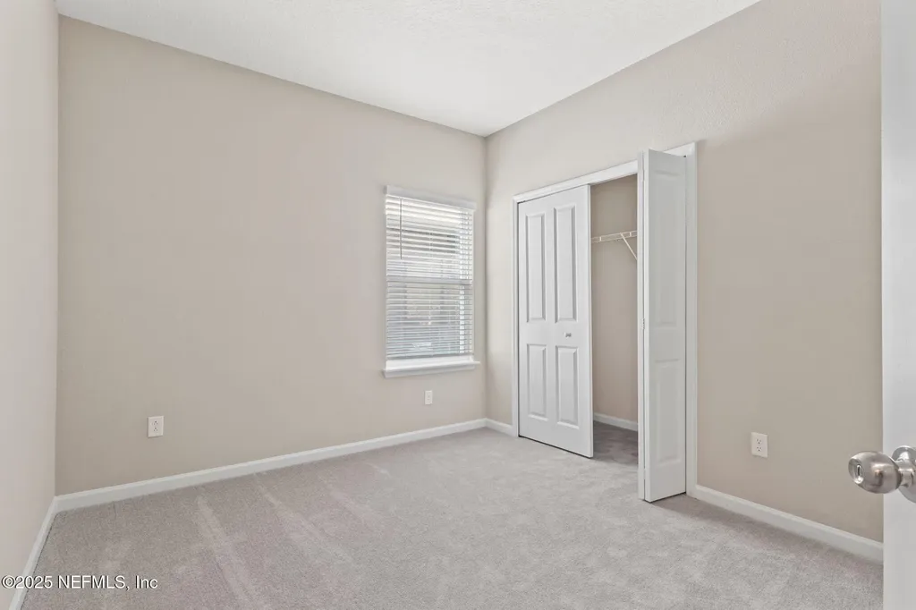 911 Colon Lane Jacksonville FL 32218