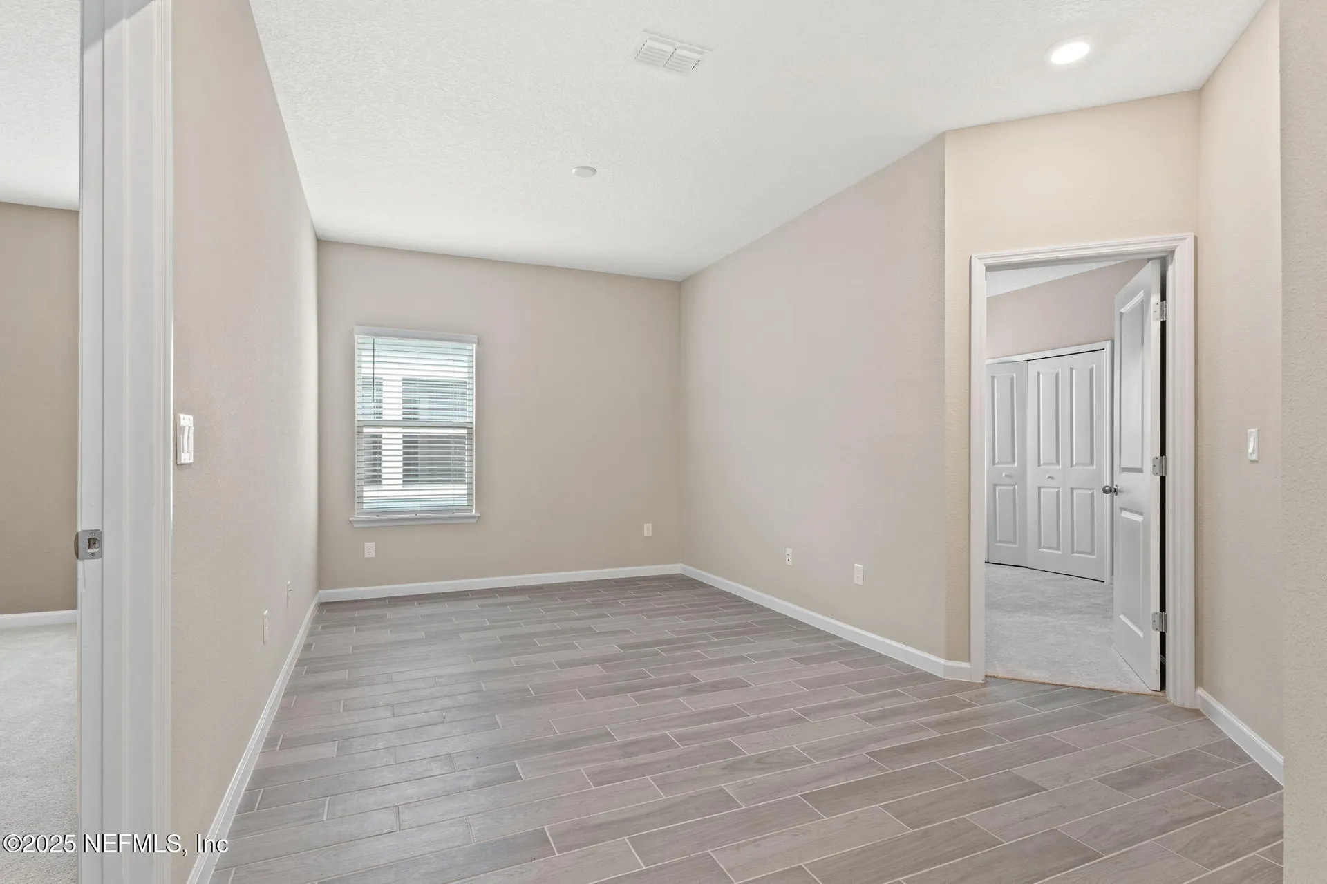 911 Colon Lane Jacksonville FL 32218