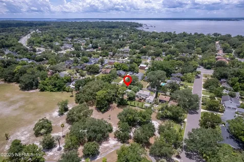 2429 Pineridge Road Jacksonville FL 32207