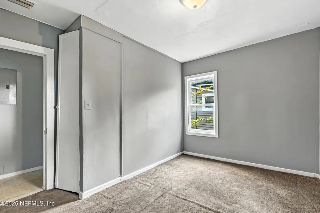 3840 Adirolf Road Jacksonville FL 32207