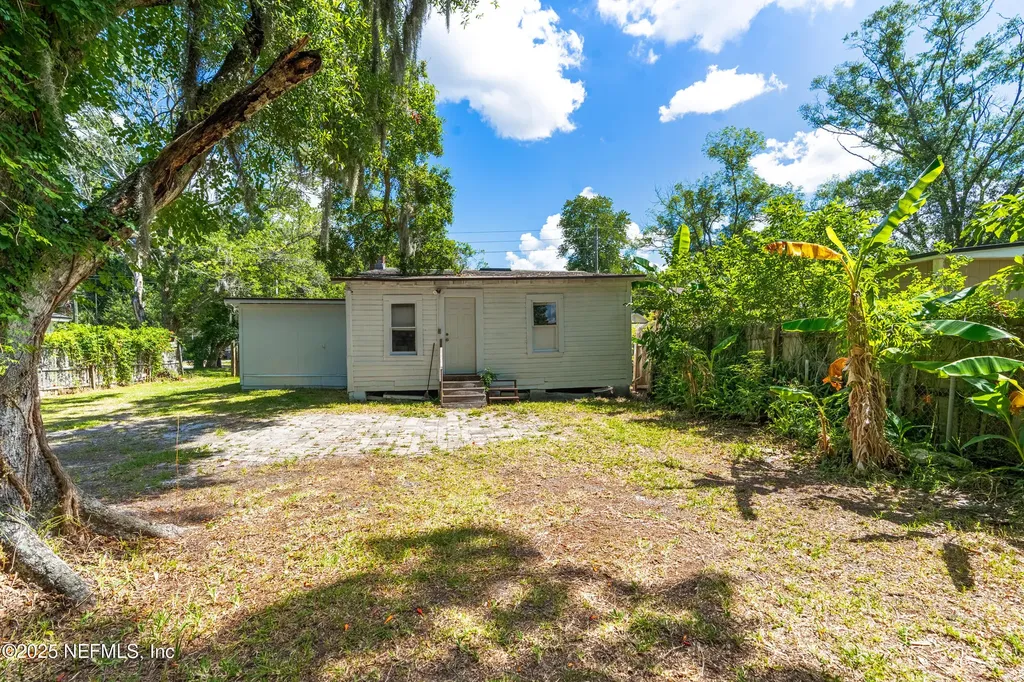 3840 Adirolf Road Jacksonville FL 32207
