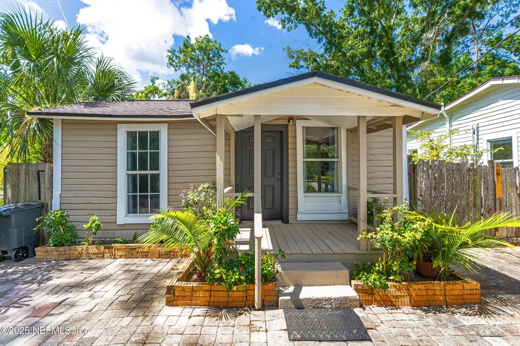 3840 Adirolf Road Jacksonville FL 32207