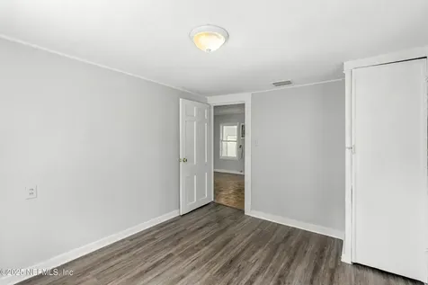 3840 Adirolf Road Jacksonville FL 32207