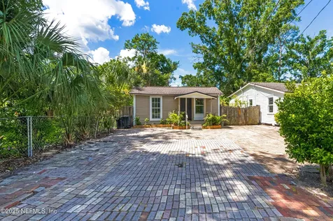 3840 Adirolf Road Jacksonville FL 32207