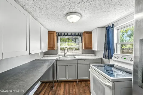3840 Adirolf Road Jacksonville FL 32207