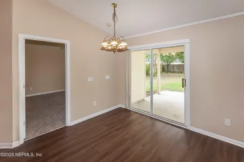 1282 Summit Oaks Drive E Jacksonville FL 32221