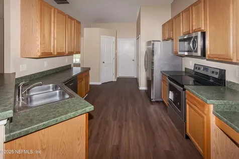 1282 Summit Oaks Drive E Jacksonville FL 32221