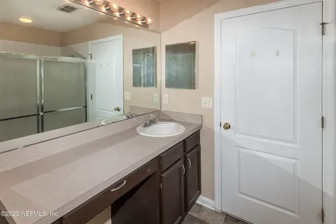 1282 Summit Oaks Drive E Jacksonville FL 32221
