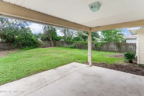 1282 Summit Oaks Drive E Jacksonville FL 32221