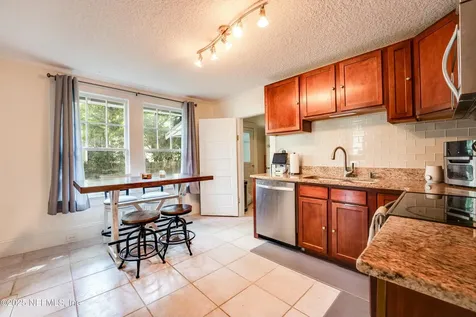 3878 Valencia Road Jacksonville FL 32205