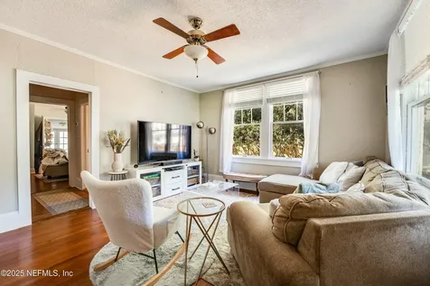 3878 Valencia Road Jacksonville FL 32205