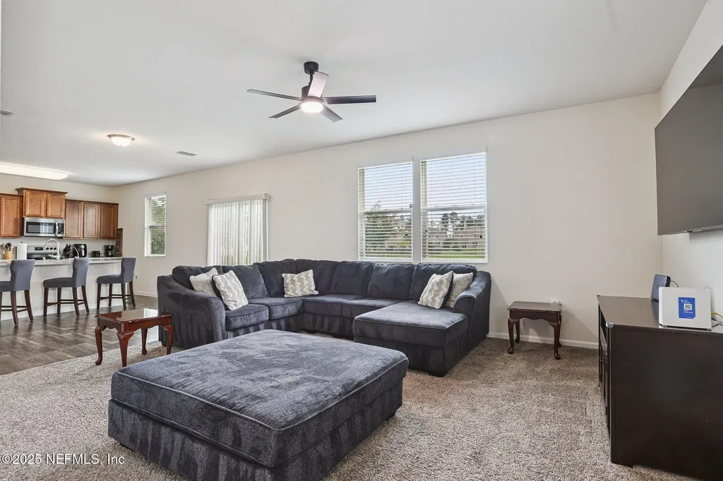 6829 Hanford Street Jacksonville FL 32219