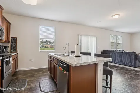 6829 Hanford Street Jacksonville FL 32219