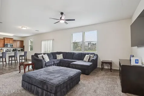 6829 Hanford Street Jacksonville FL 32219
