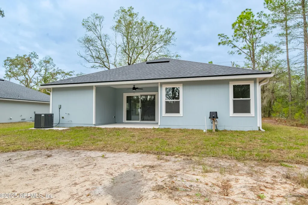 1264 Coral Farms Road Florahome FL 32140