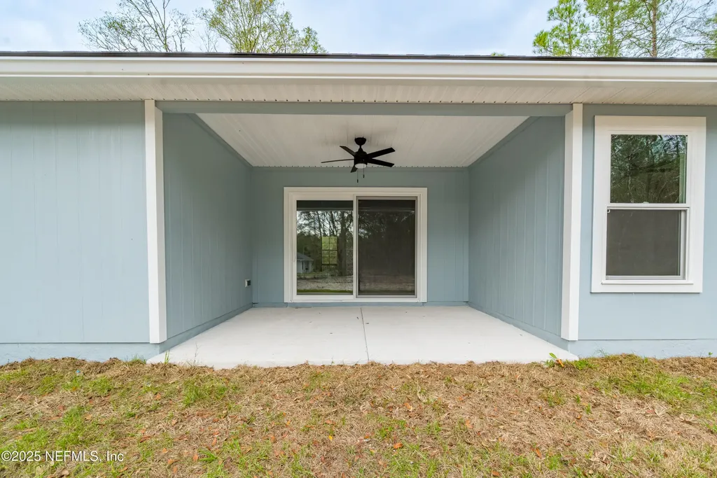 1264 Coral Farms Road Florahome FL 32140