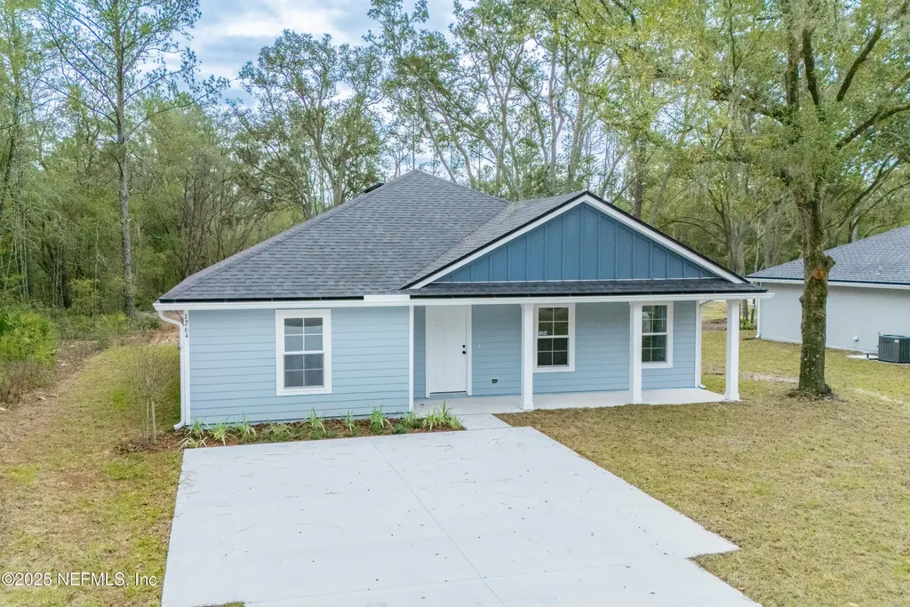 1264 Coral Farms Road Florahome FL 32140