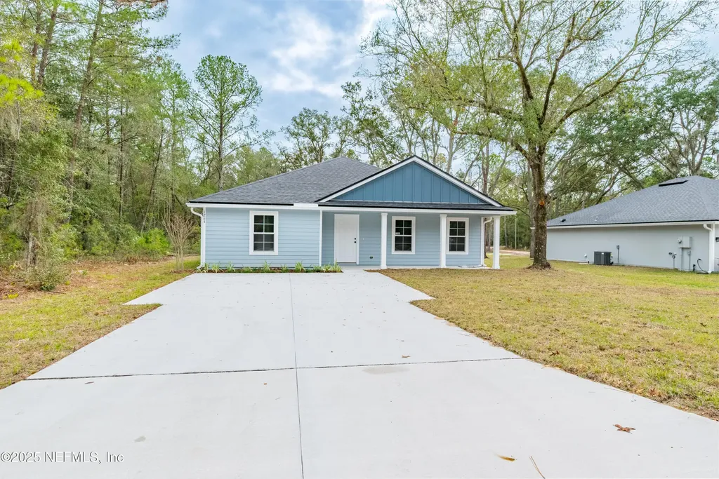 1264 Coral Farms Road Florahome FL 32140