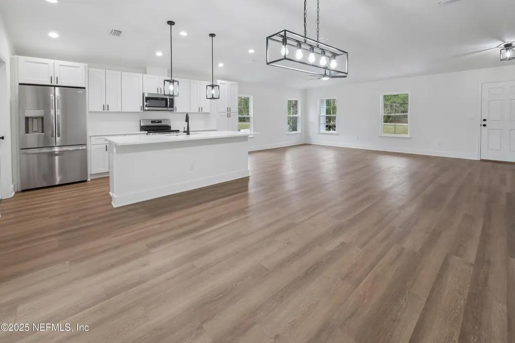 1264 Coral Farms Road Florahome FL 32140