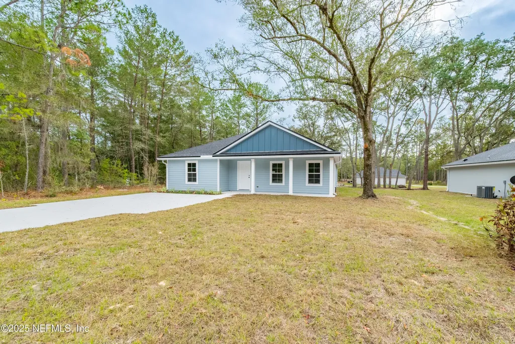 1264 Coral Farms Road Florahome FL 32140