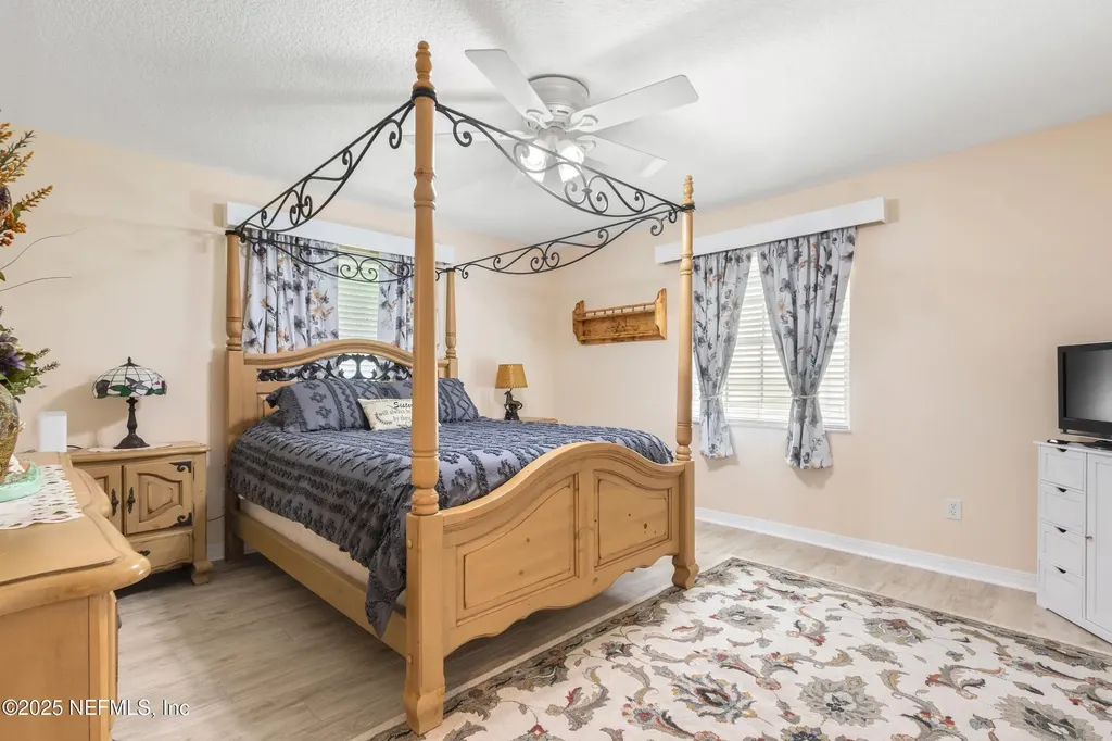 102 Street Johns Boulevard East Palatka FL 32131