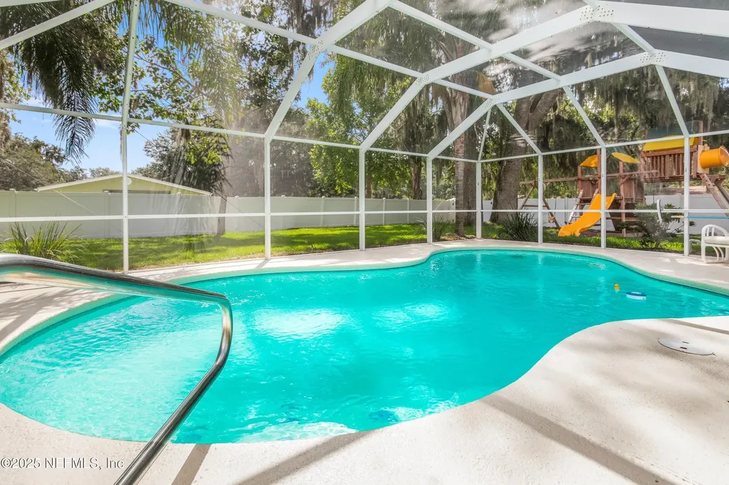 102 Street Johns Boulevard East Palatka FL 32131