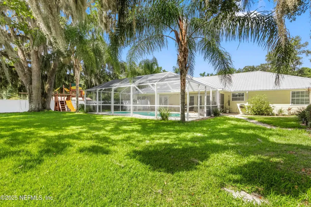 102 Street Johns Boulevard East Palatka FL 32131