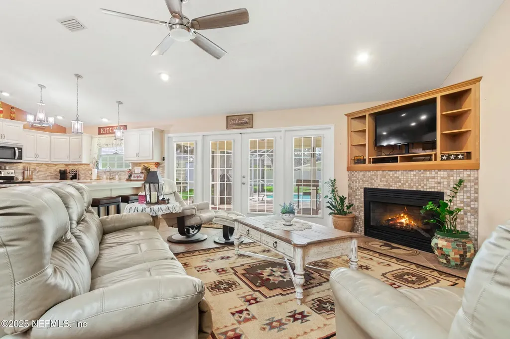 102 Street Johns Boulevard East Palatka FL 32131