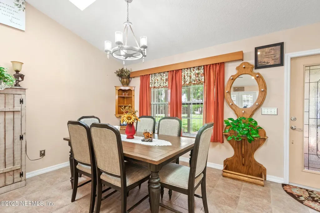 102 Street Johns Boulevard East Palatka FL 32131