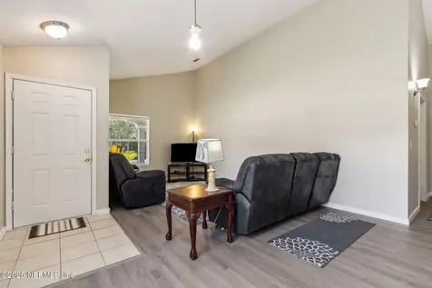 2764 Acorn Park Drive N Jacksonville FL 32218