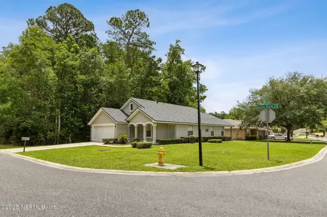 2764 Acorn Park Drive N Jacksonville FL 32218