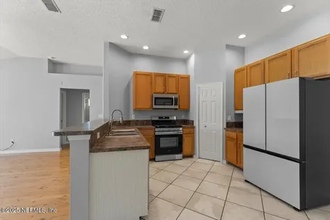 1333 Lindseys Crossing Drive Jacksonville FL 32218