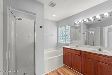 1333 Lindseys Crossing Drive Jacksonville FL 32218