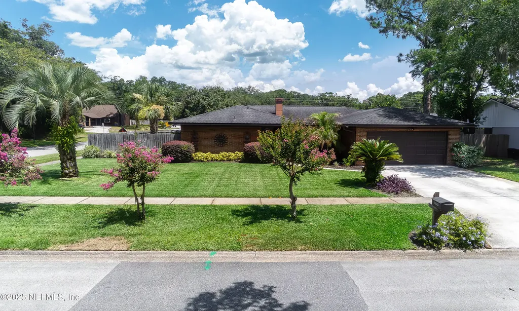 11043 Whistlewood Court Jacksonville FL 32225