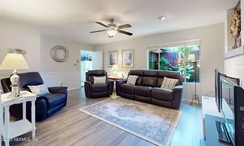 11043 Whistlewood Court Jacksonville FL 32225