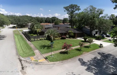 11043 Whistlewood Court Jacksonville FL 32225
