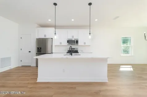 9281 Dolphin Street Sanderson FL 32087