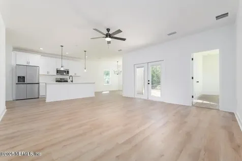 9281 Dolphin Street Sanderson FL 32087