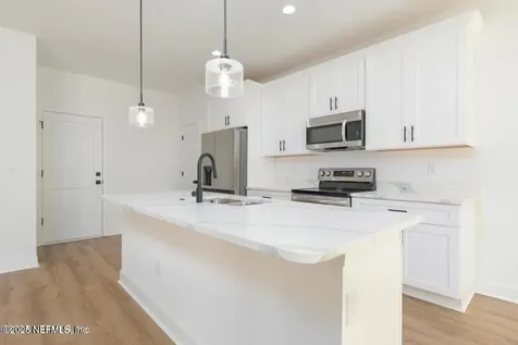 9281 Dolphin Street Sanderson FL 32087