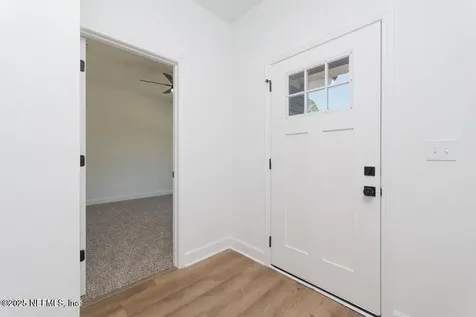 9281 Dolphin Street Sanderson FL 32087